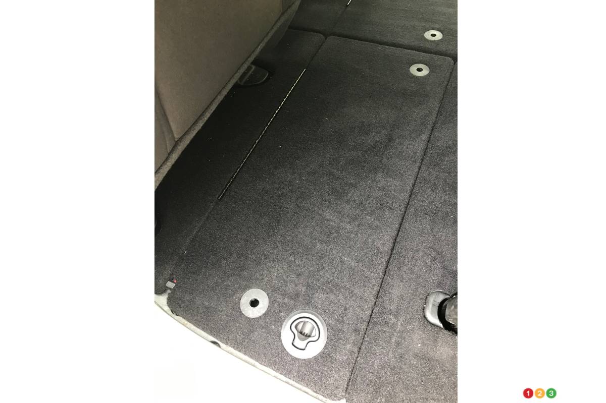 Chrysler Pacifica, plancher de la 2e rangée